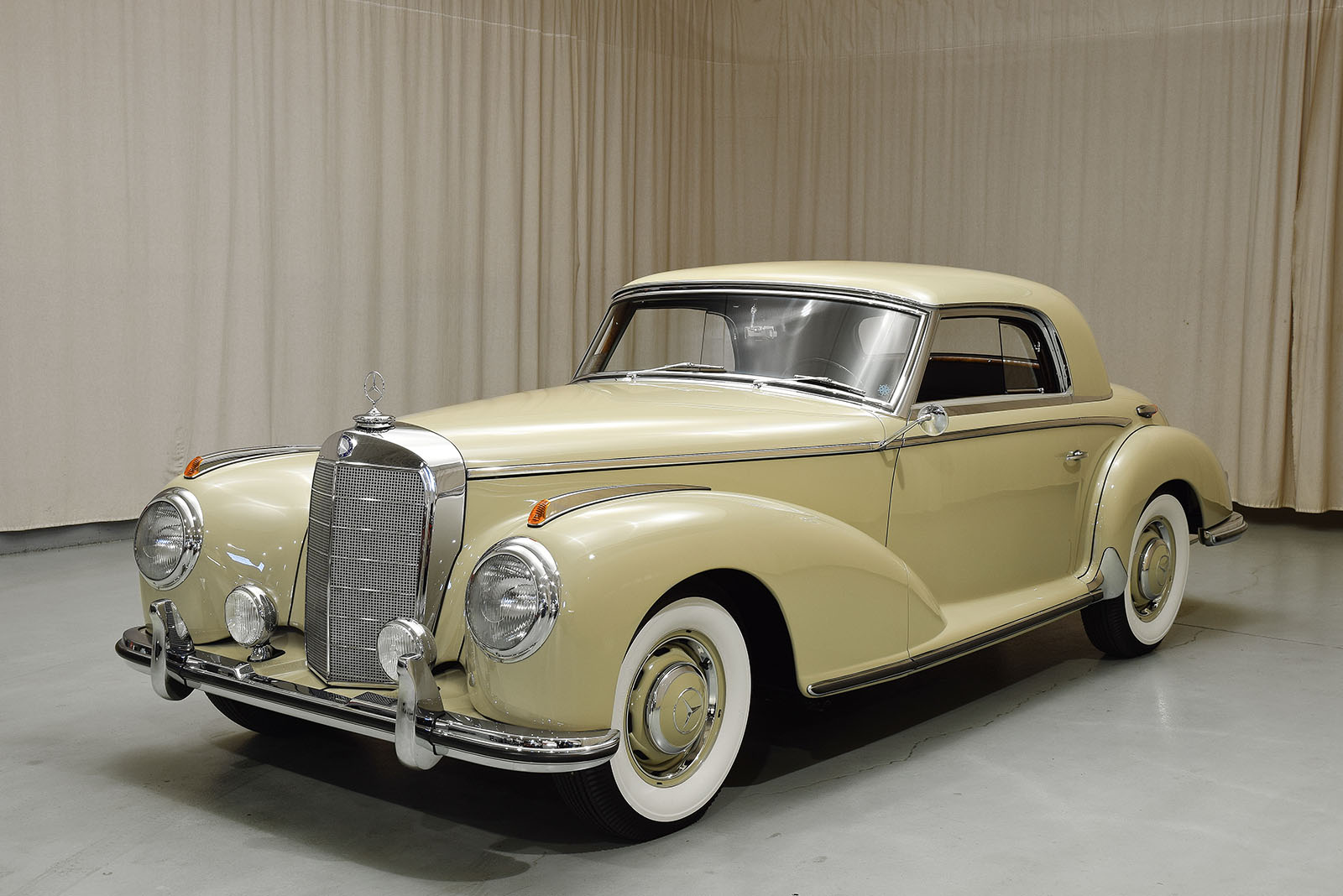 1954 Mercedes-Benz 300S Base | Hagerty Valuation Tools